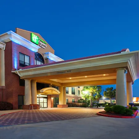 Holiday Inn Express & Suites Wharton By Ihg